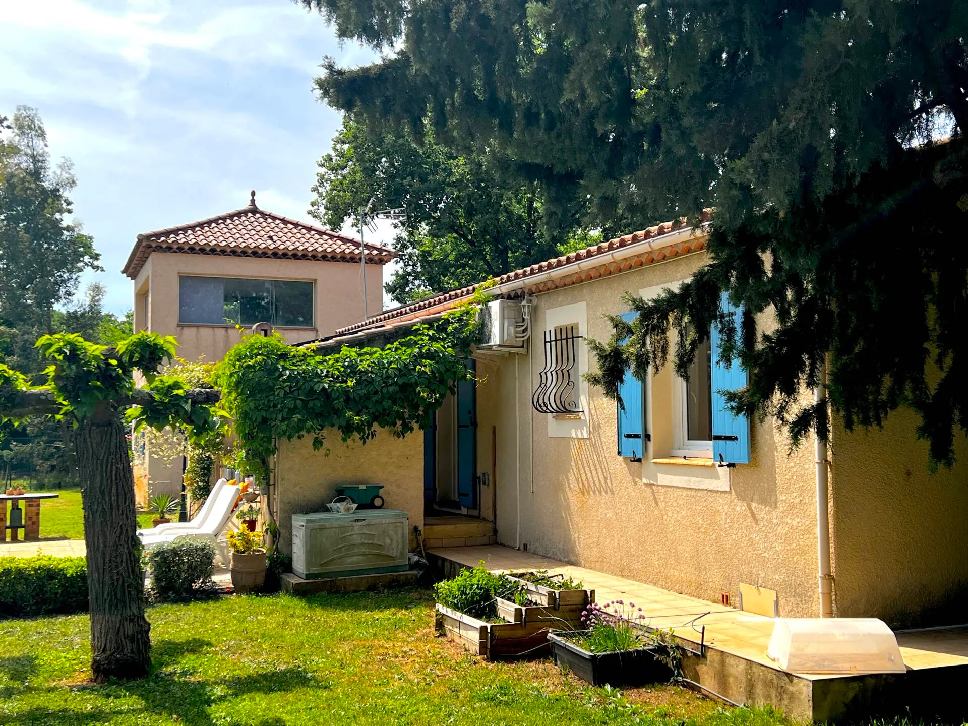 maison 8 pièces à Néoules (83136)